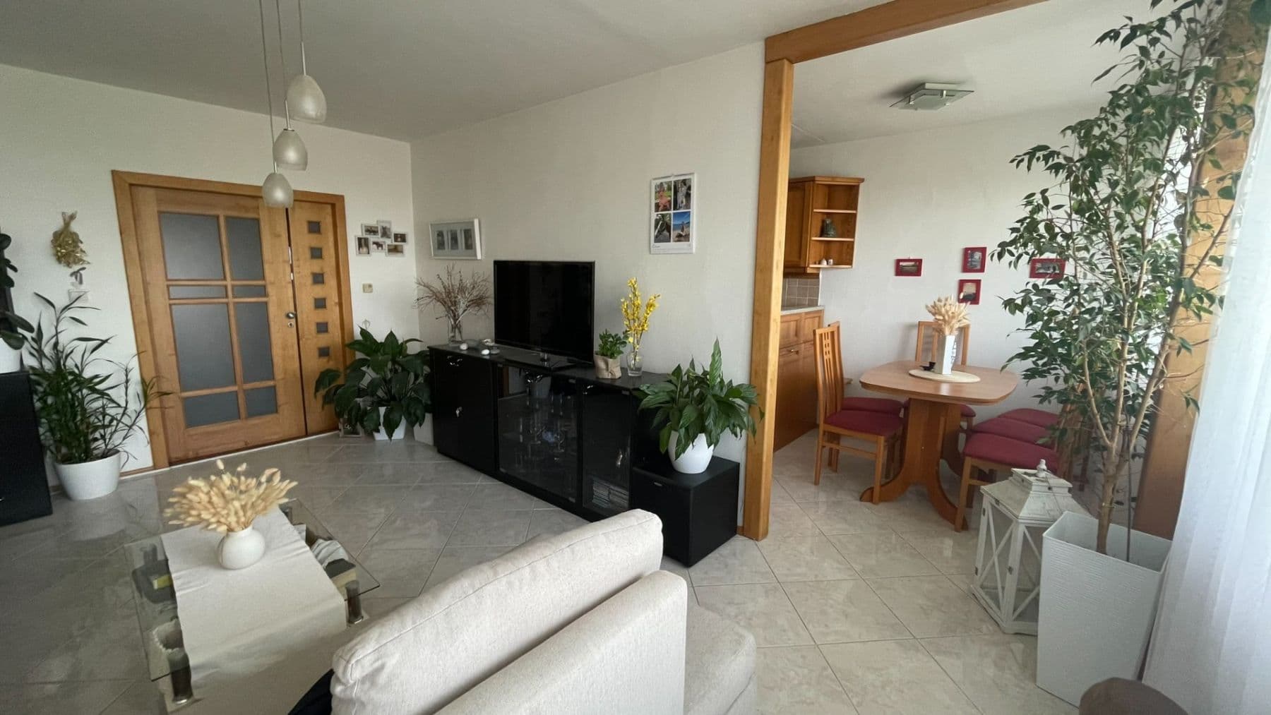 Prodej bytu 4+1 94 m², Uherská, Praha, Praha Prodej bytu 4+1 94 m², Uherská, Praha, Praha