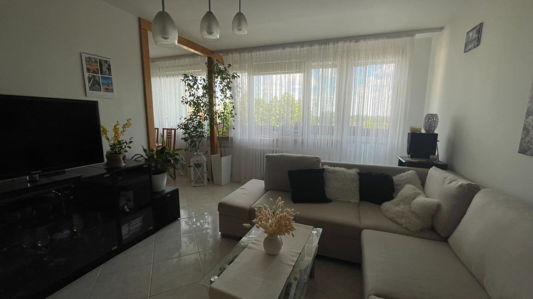 Prodej bytu 4+1 94 m², Uherská, Praha, Praha Prodej bytu 4+1 94 m², Uherská, Praha, Praha