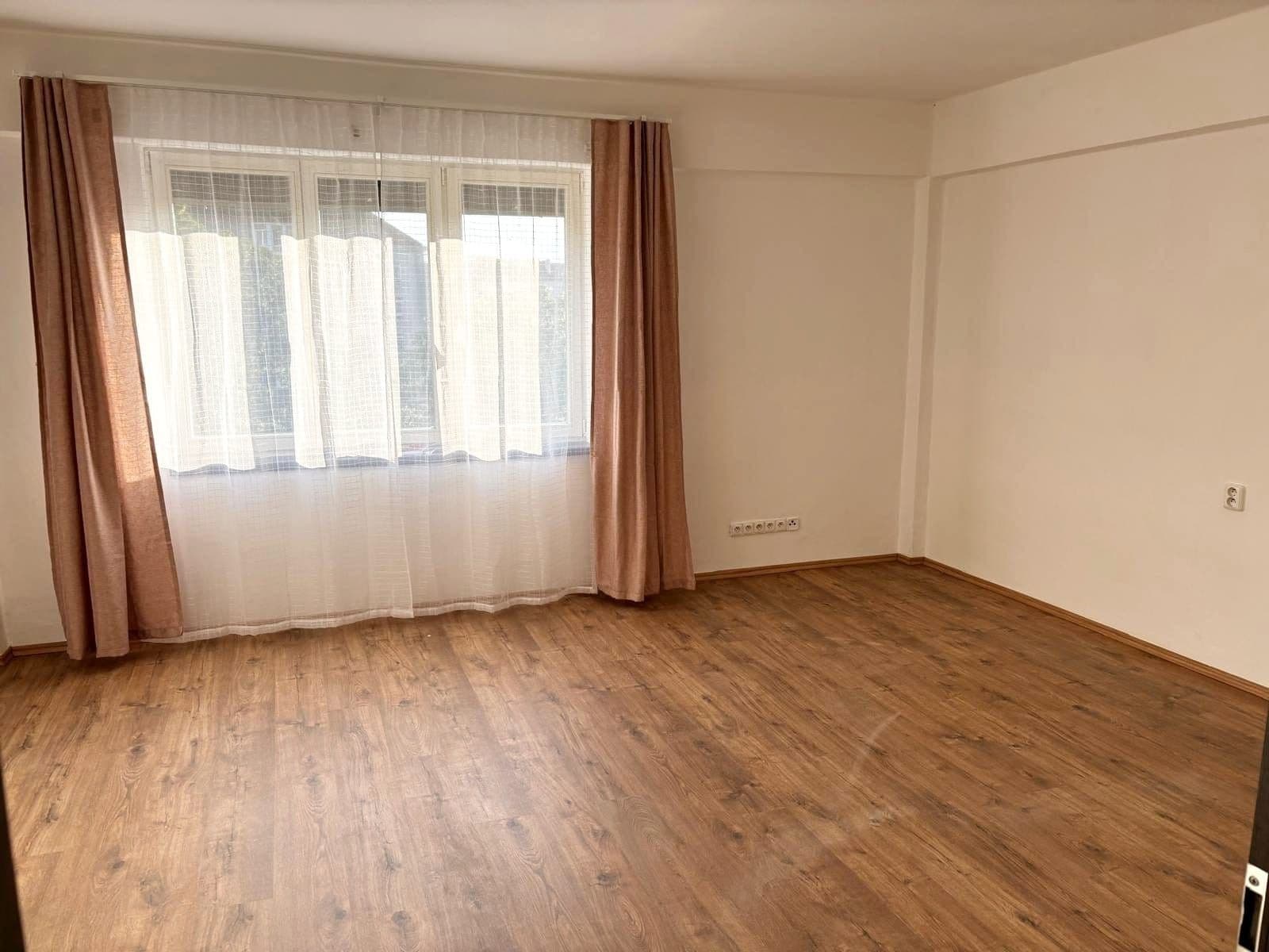 Pronájem bytu 3+1 84 m², Lvovská, Praha, Praha Pronájem bytu 3+1 84 m², Lvovská, Praha, Praha
