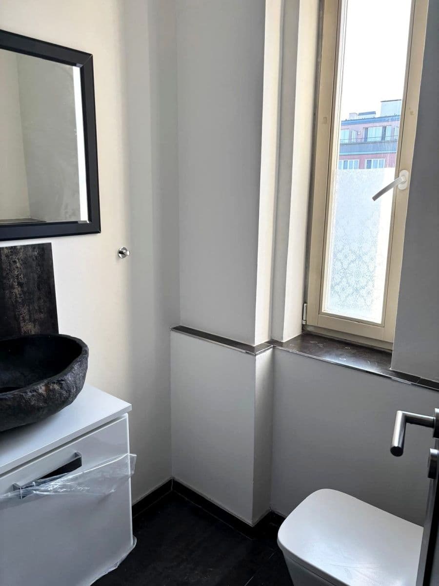 Pronájem bytu 3+1 84 m², Lvovská, Praha, Praha Pronájem bytu 3+1 84 m², Lvovská, Praha, Praha