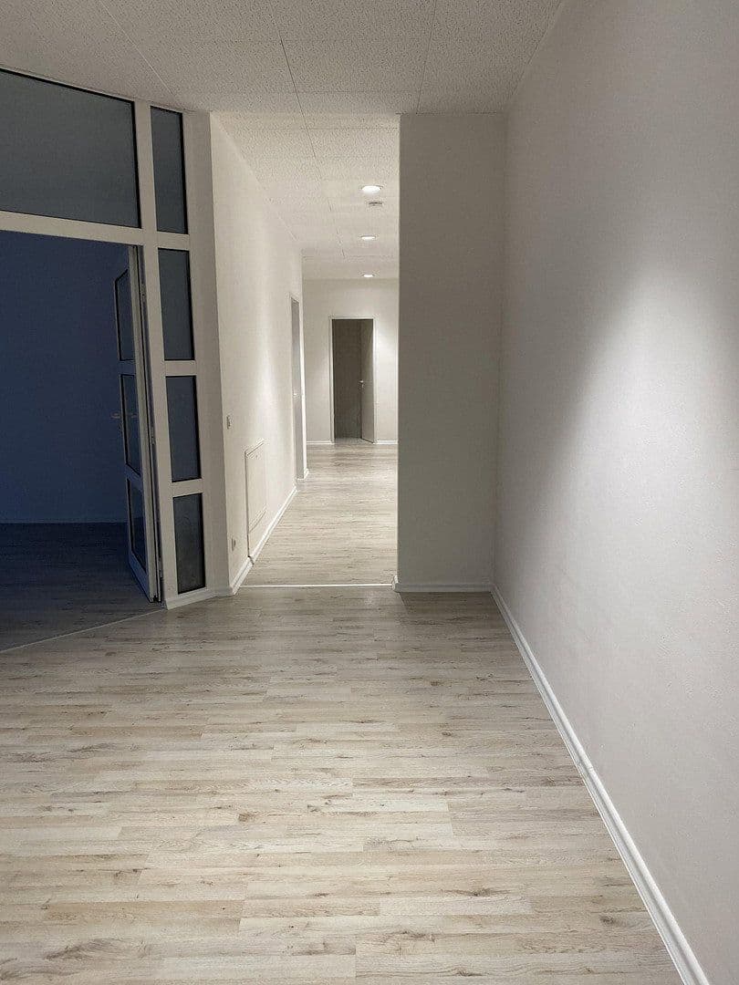 Pronájem bytu 3+1 89 m², Ernst Thälmann Str. 39, Heidenau, Sasko Pronájem bytu 3+1 89 m², Ernst Thälmann Str. 39, Heidenau, Sasko