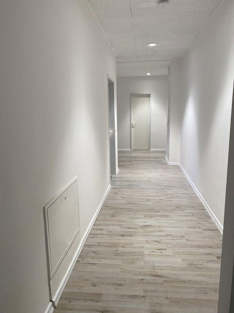 Pronájem bytu 3+1 89 m², Ernst Thälmann Str. 39, Heidenau, Sasko Pronájem bytu 3+1 89 m², Ernst Thälmann Str. 39, Heidenau, Sasko