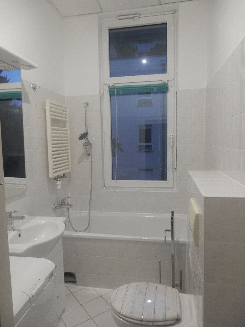 Pronájem bytu 2+1 59 m², Schenkestraße 3, Karlshorst, Berlín Pronájem bytu 2+1 59 m², Schenkestraße 3, Karlshorst, Berlín
