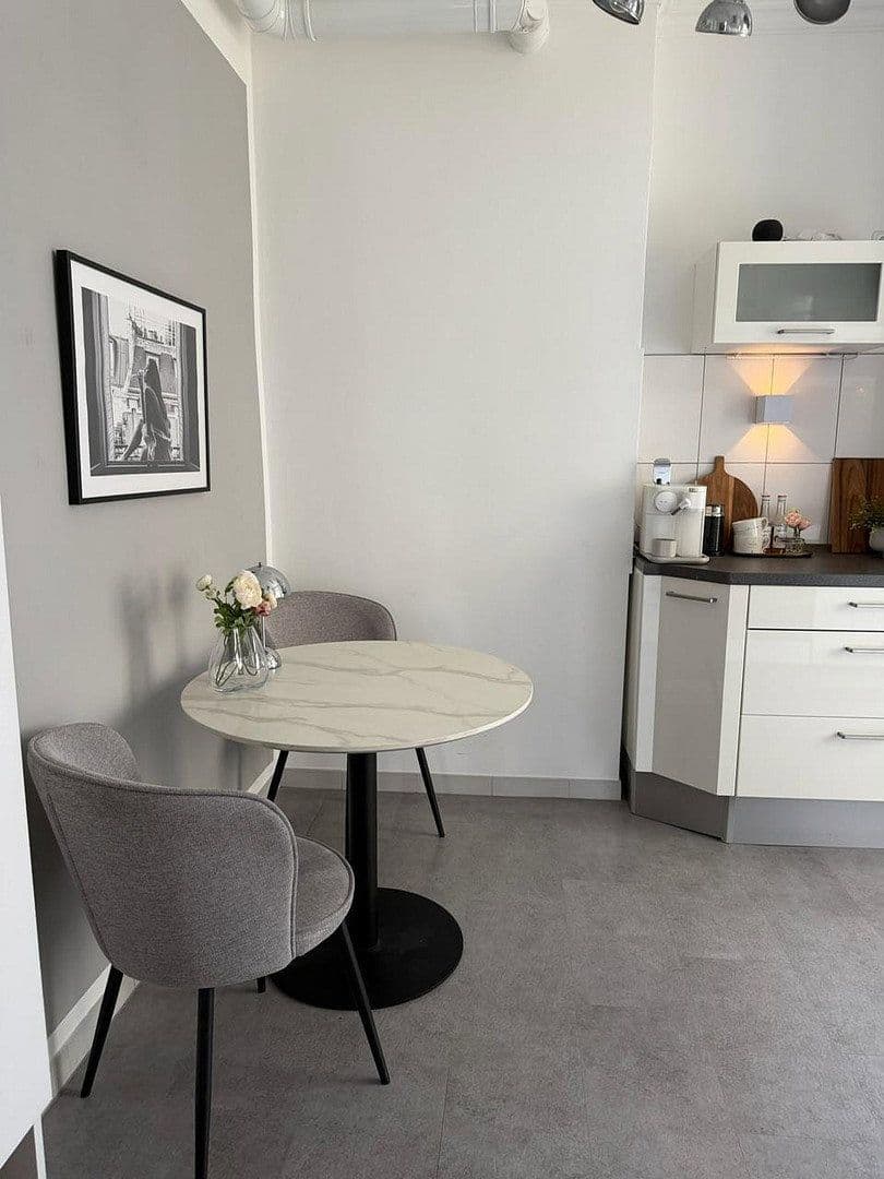 Prodej bytu 3+1 80 m², Lokstedter Weg 104, Hamburg, Hamburg Prodej bytu 3+1 80 m², Lokstedter Weg 104, Hamburg, Hamburg