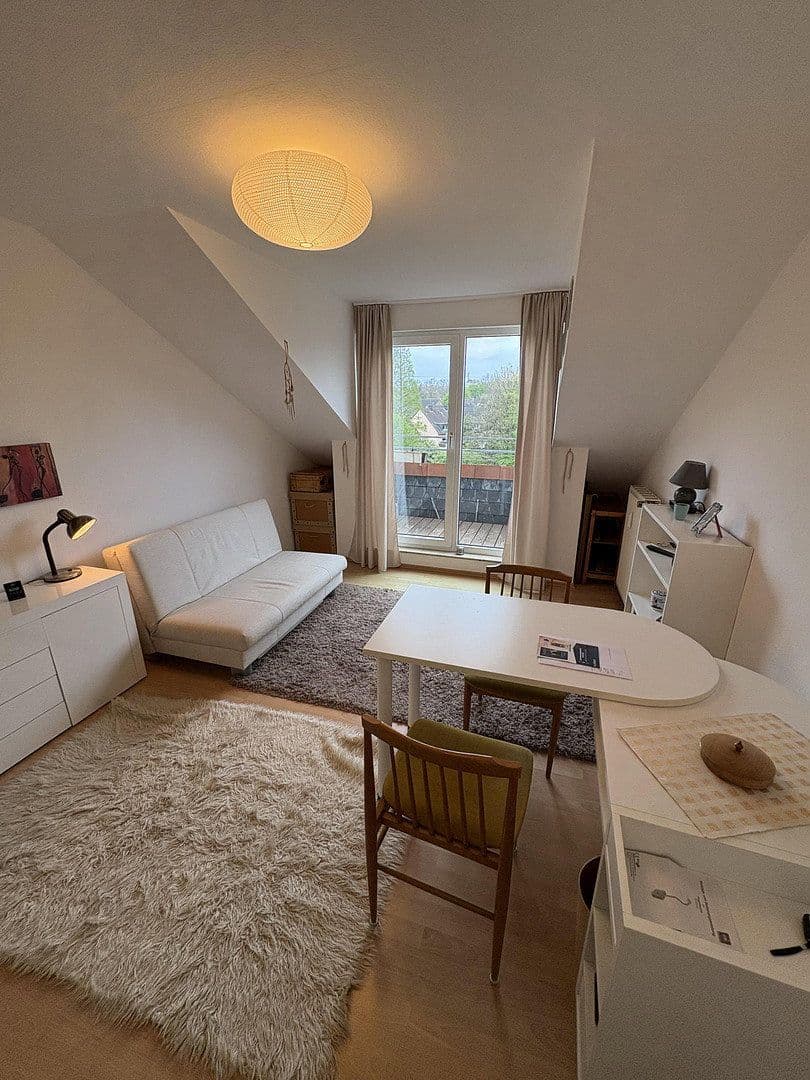 Pronájem bytu 1+1 26 m², Essen, Severní Porýní-Vestfálsko Pronájem bytu 1+1 26 m², Essen, Severní Porýní-Vestfálsko