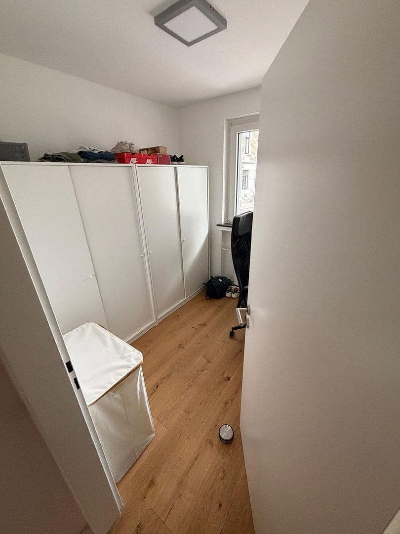 Pronájem bytu 2+1 34 m², Nordstraße, Köln, Severní Porýní-Vestfálsko Pronájem bytu 2+1 34 m², Nordstraße, Köln, Severní Porýní-Vestfálsko