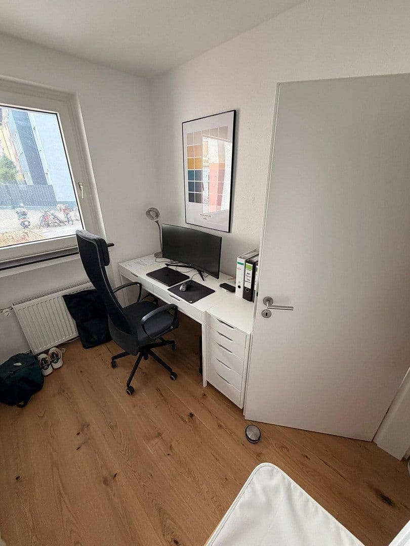 Pronájem bytu 2+1 34 m², Nordstraße, Köln, Severní Porýní-Vestfálsko Pronájem bytu 2+1 34 m², Nordstraße, Köln, Severní Porýní-Vestfálsko