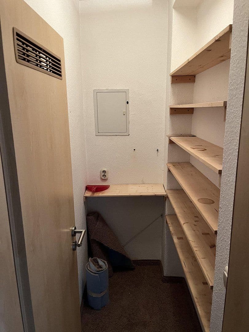 Pronájem bytu 2+1 81 m², Pechauer Str. 1, Magdeburg, Sasko-Anhaltsko Pronájem bytu 2+1 81 m², Pechauer Str. 1, Magdeburg, Sasko-Anhaltsko