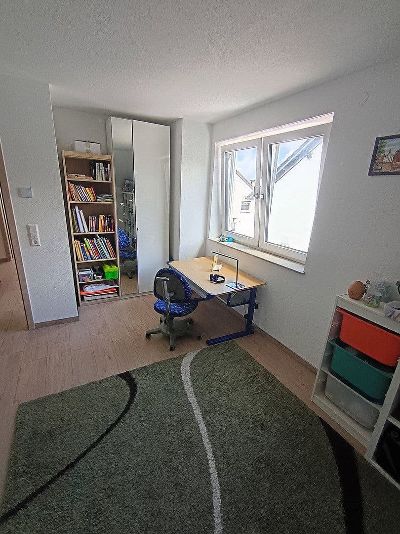 Prodej domu 124 m², pozemek 260 m², Öhringen, Bádensko-Württembersko Prodej domu 124 m², pozemek 260 m², Öhringen, Bádensko-Württembersko