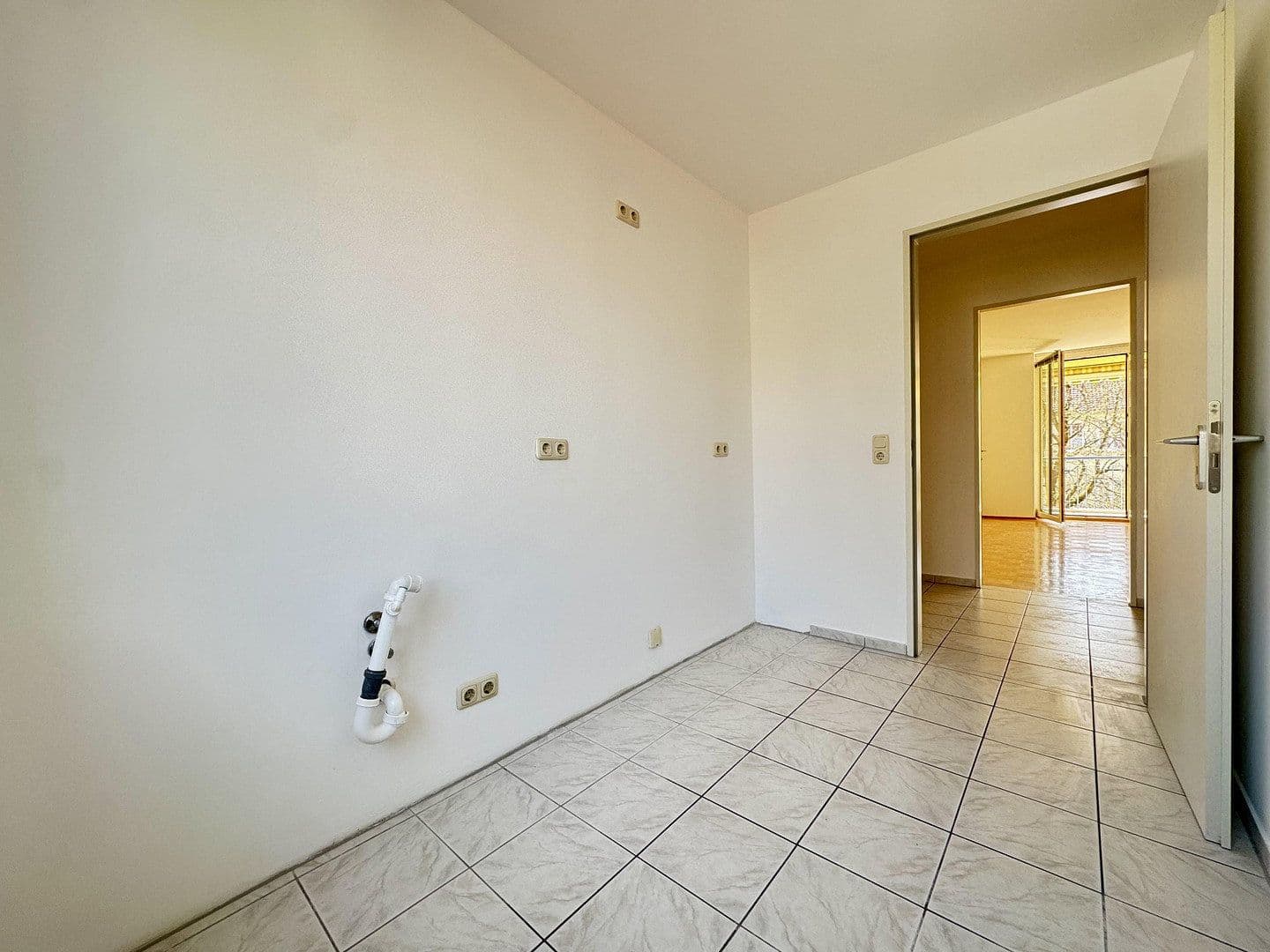 Prodej bytu 3+1 81 m², Karl-Richter-Str. 12, München, Bavorsko Prodej bytu 3+1 81 m², Karl-Richter-Str. 12, München, Bavorsko