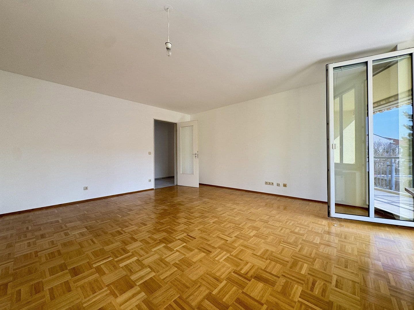 Prodej bytu 3+1 81 m², Karl-Richter-Str. 12, München, Bavorsko Prodej bytu 3+1 81 m², Karl-Richter-Str. 12, München, Bavorsko