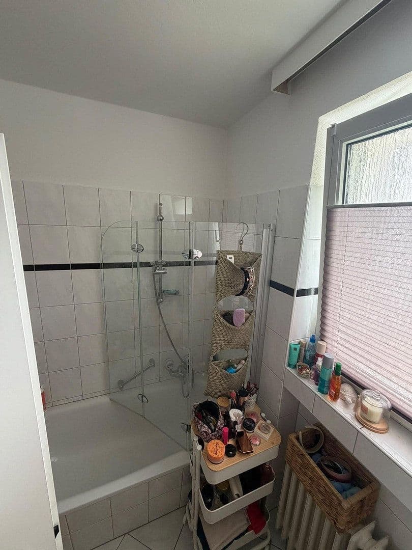 Pronájem bytu 3+1 78 m², Stettiner Str. 2, Horn-Bad Meinberg, Severní Porýní-Vestfálsko Pronájem bytu 3+1 78 m², Stettiner Str. 2, Horn-Bad Meinberg, Severní Porýní-Vestfálsko