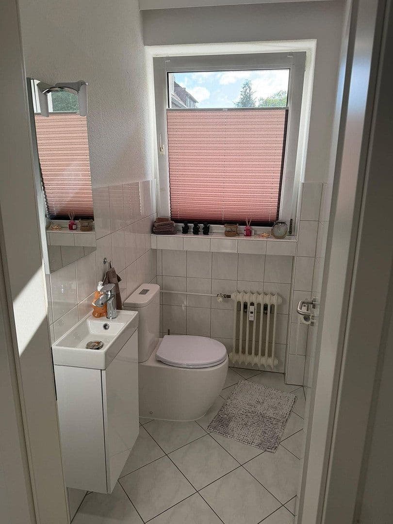 Pronájem bytu 3+1 78 m², Stettiner Str. 2, Horn-Bad Meinberg, Severní Porýní-Vestfálsko Pronájem bytu 3+1 78 m², Stettiner Str. 2, Horn-Bad Meinberg, Severní Porýní-Vestfálsko