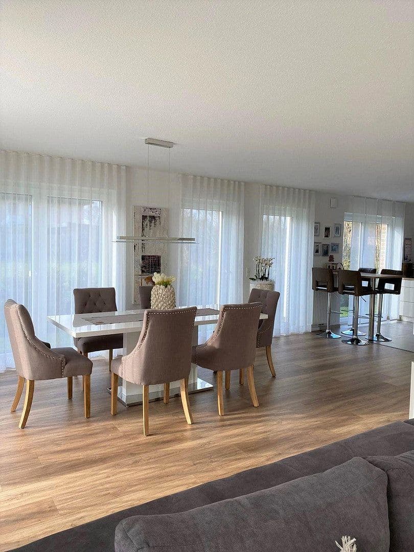 Pronájem domu 127 m², pozemek 466 m², Emstek, Dolní Sasko Pronájem domu 127 m², pozemek 466 m², Emstek, Dolní Sasko