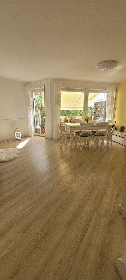 Prodej bytu 3+1 83 m², Aalenerstraße 24, Leonberg, Bádensko-Württembersko Prodej bytu 3+1 83 m², Aalenerstraße 24, Leonberg, Bádensko-Württembersko