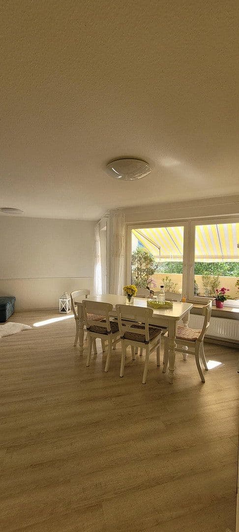 Prodej bytu 3+1 83 m², Aalenerstraße 24, Leonberg, Bádensko-Württembersko Prodej bytu 3+1 83 m², Aalenerstraße 24, Leonberg, Bádensko-Württembersko