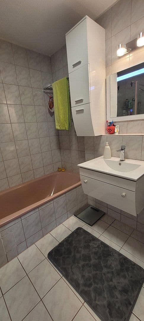 Prodej bytu 3+1 83 m², Aalenerstraße 24, Leonberg, Bádensko-Württembersko Prodej bytu 3+1 83 m², Aalenerstraße 24, Leonberg, Bádensko-Württembersko