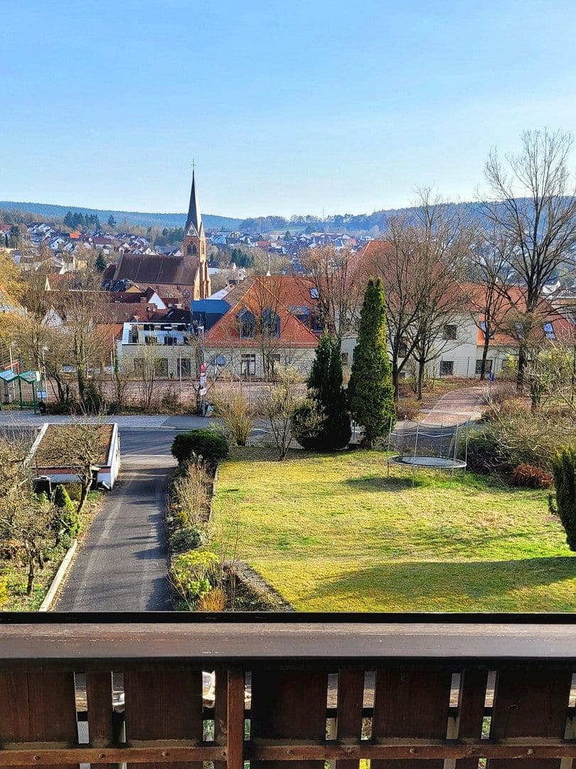 Prodej domu 143 m², pozemek 881 m², Aschaffenburg, Bavorsko Prodej domu 143 m², pozemek 881 m², Aschaffenburg, Bavorsko