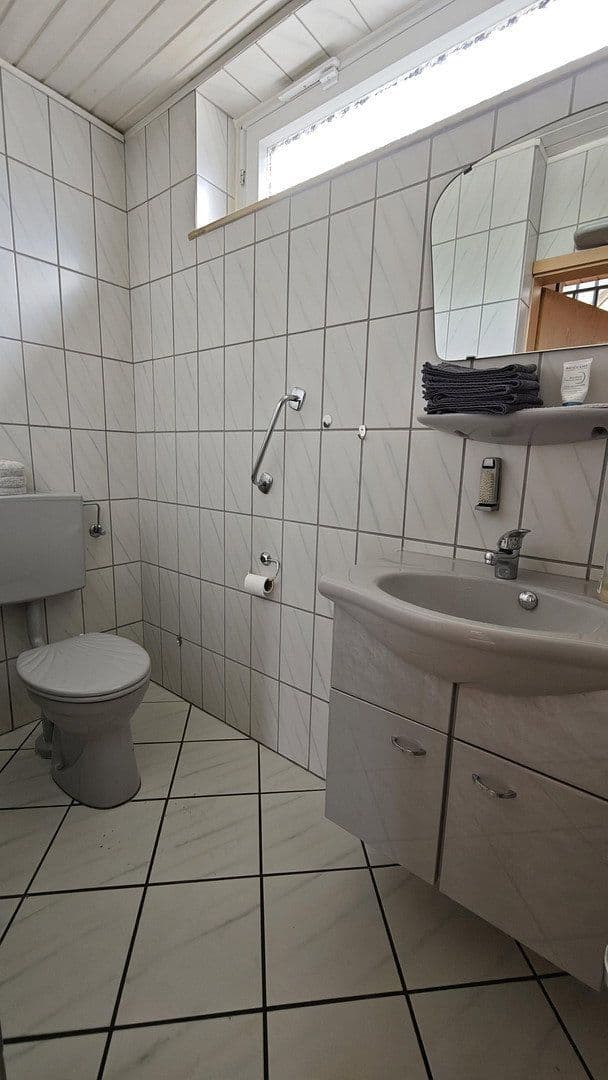 Prodej domu 127 m², pozemek 313 m², Oberlinstraße 42, Wiesbaden, Hessen Prodej domu 127 m², pozemek 313 m², Oberlinstraße 42, Wiesbaden, Hessen