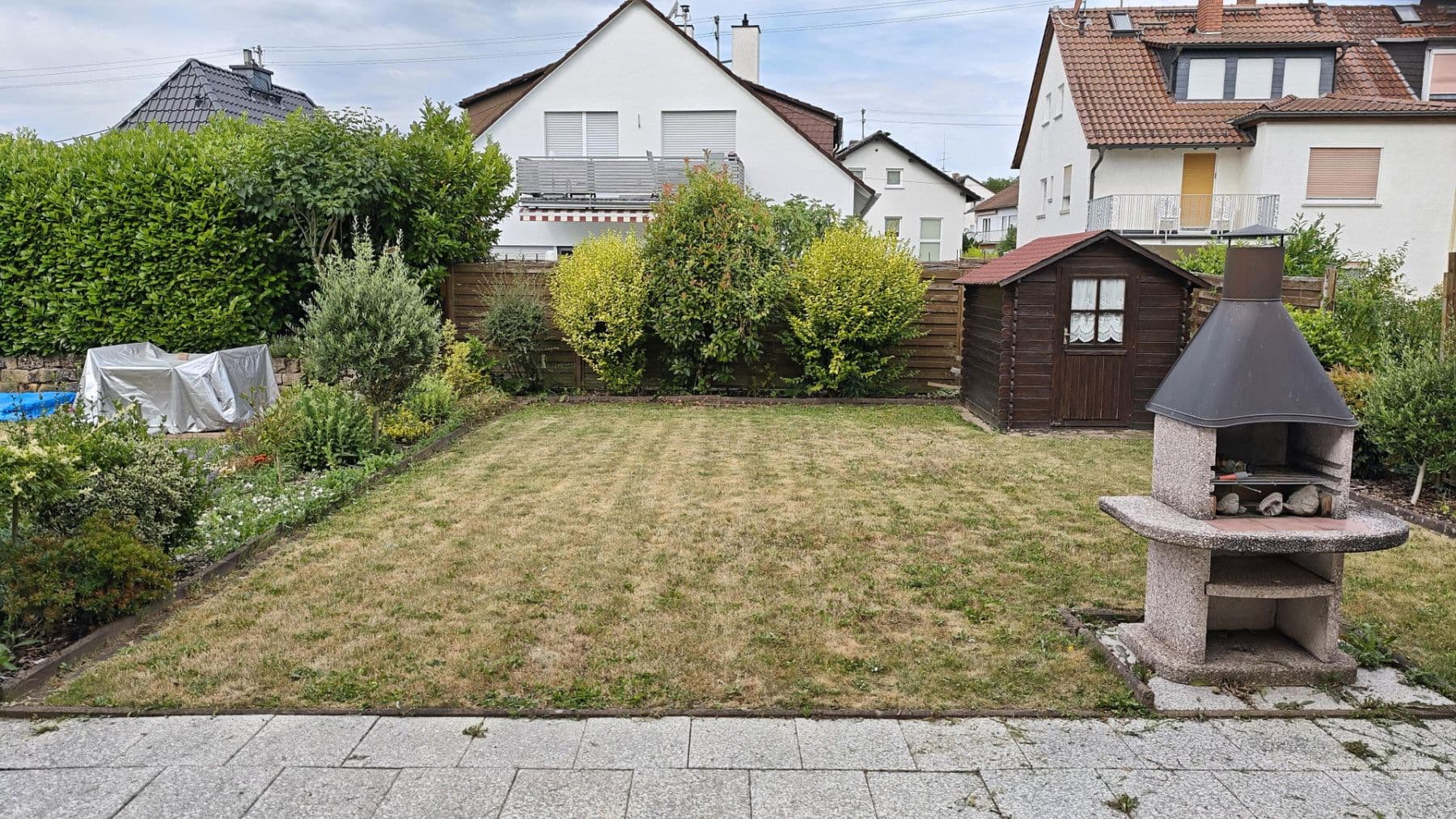 Prodej domu 127 m², pozemek 313 m², Oberlinstraße 42, Wiesbaden, Hessen Prodej domu 127 m², pozemek 313 m², Oberlinstraße 42, Wiesbaden, Hessen