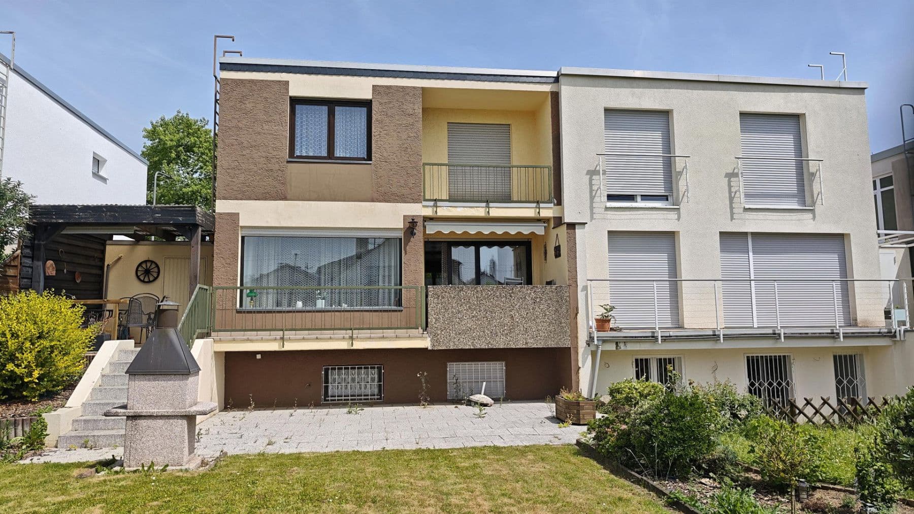 Prodej domu 127 m², pozemek 313 m², Oberlinstraße 42, Wiesbaden, Hessen Prodej domu 127 m², pozemek 313 m², Oberlinstraße 42, Wiesbaden, Hessen