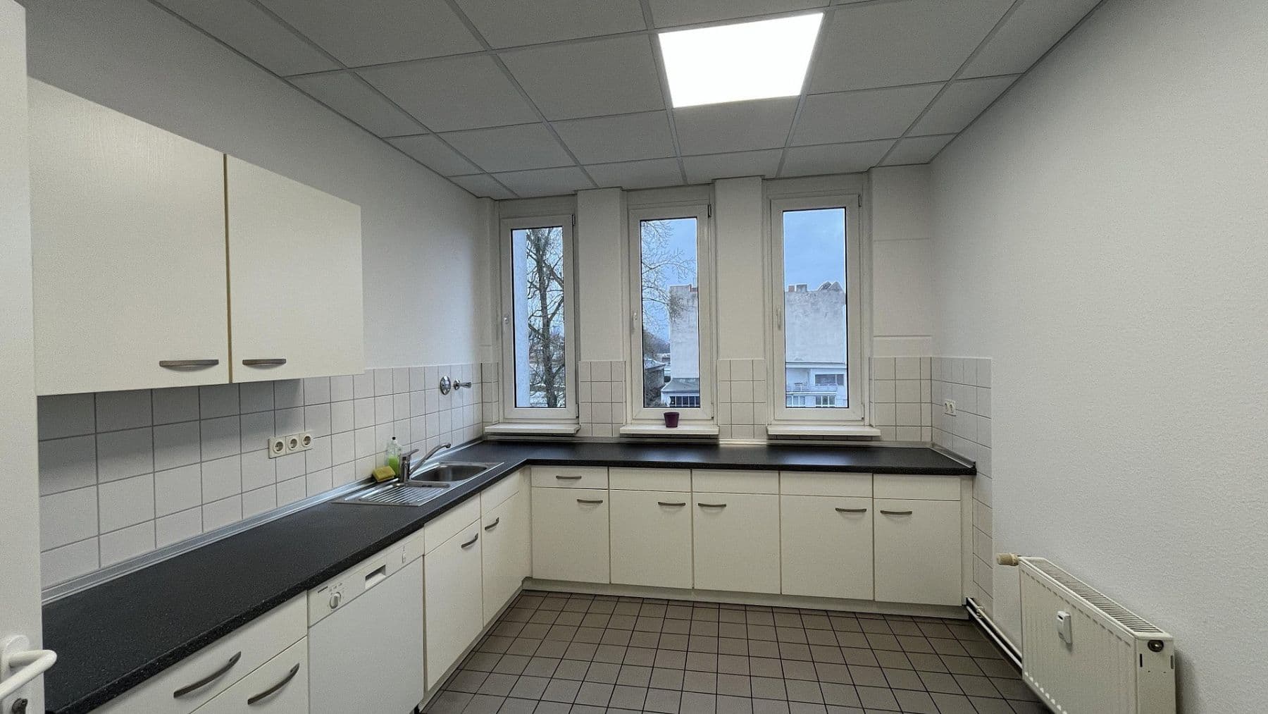 Pronájem kanceláře 31 m², Seeburger Str. 25 A, Berlin, Berlín Pronájem kanceláře 31 m², Seeburger Str. 25 A, Berlin, Berlín