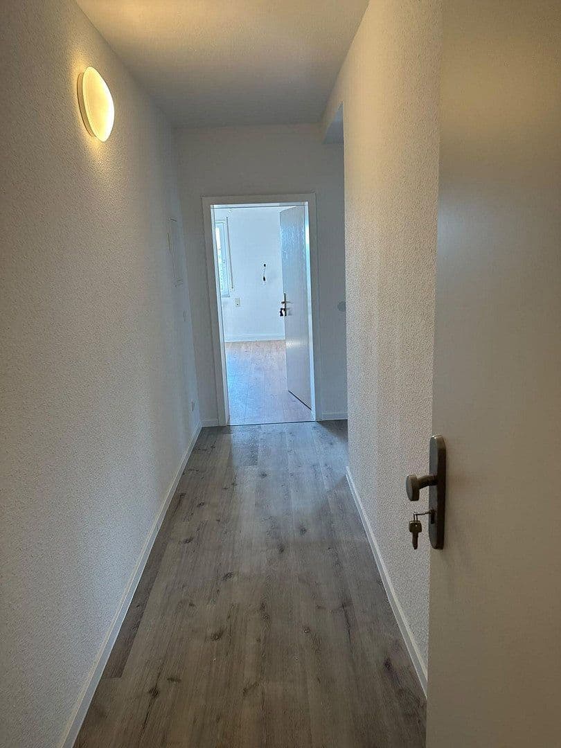 Pronájem bytu 2+1 73 m², Naheweinstrasse 66, Laubenheim, Porýní-Falc Pronájem bytu 2+1 73 m², Naheweinstrasse 66, Laubenheim, Porýní-Falc