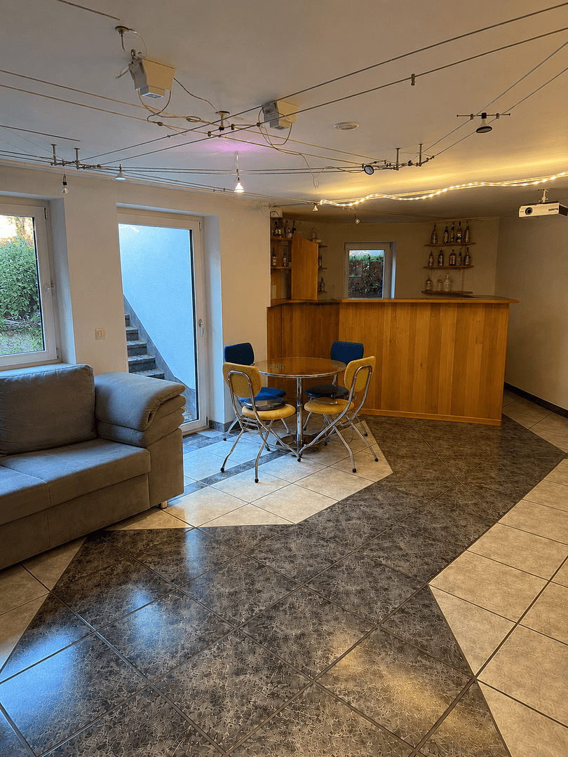 Pronájem domu 140 m², pozemek 507 m², Haan, Severní Porýní-Vestfálsko Pronájem domu 140 m², pozemek 507 m², Haan, Severní Porýní-Vestfálsko