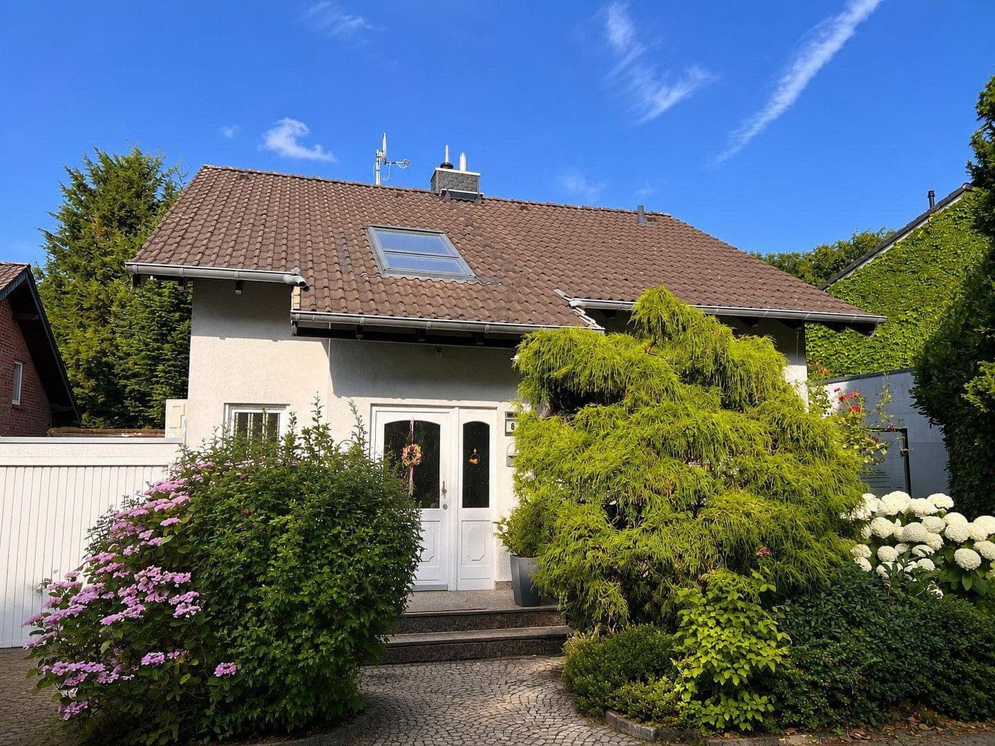 Pronájem domu 140 m², pozemek 507 m², Haan, Severní Porýní-Vestfálsko Pronájem domu 140 m², pozemek 507 m², Haan, Severní Porýní-Vestfálsko