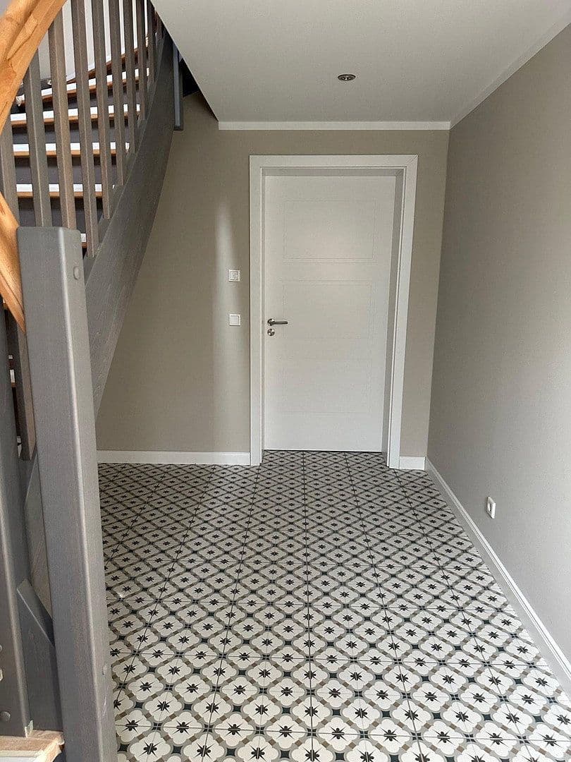 Pronájem domu 112 m², pozemek 130 m², Fährstraße 9, Reihenhaus 1 -, Bad Dürrenberg, Sasko-Anhaltsko Pronájem domu 112 m², pozemek 130 m², Fährstraße 9, Reihenhaus 1 -, Bad Dürrenberg, Sasko-Anhaltsko