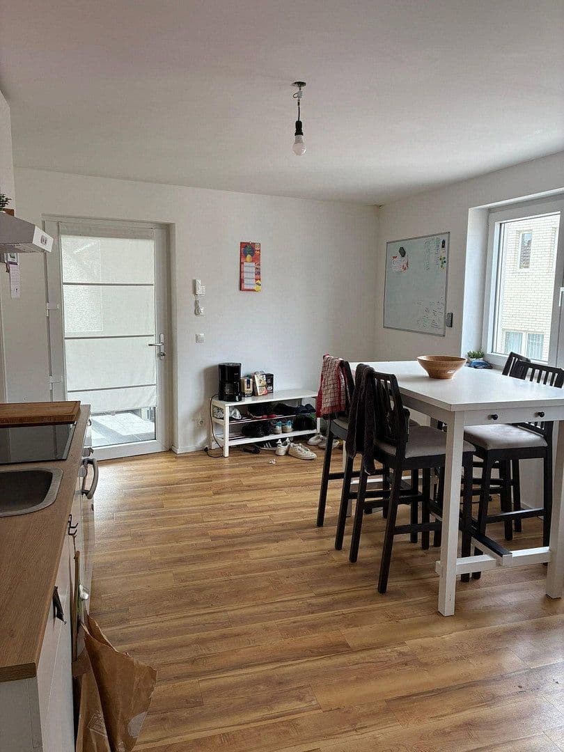 Pronájem bytu 5+1 94 m², Bonn, Severní Porýní-Vestfálsko Pronájem bytu 5+1 94 m², Bonn, Severní Porýní-Vestfálsko