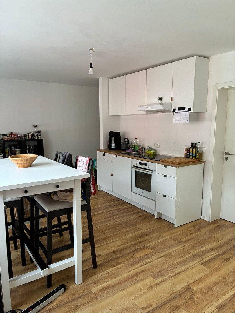 Pronájem bytu 5+1 94 m², Bonn, Severní Porýní-Vestfálsko Pronájem bytu 5+1 94 m², Bonn, Severní Porýní-Vestfálsko