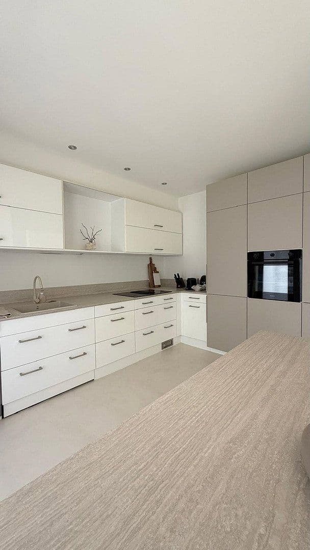 Prodej domu 346 m², pozemek 680 m², Pulheim, Severní Porýní-Vestfálsko Prodej domu 346 m², pozemek 680 m², Pulheim, Severní Porýní-Vestfálsko