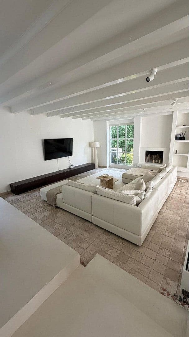 Prodej domu 346 m², pozemek 680 m², Pulheim, Severní Porýní-Vestfálsko Prodej domu 346 m², pozemek 680 m², Pulheim, Severní Porýní-Vestfálsko