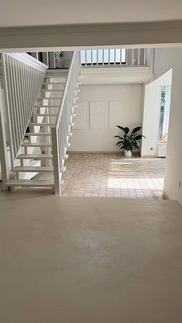Prodej domu 346 m², pozemek 680 m², Pulheim, Severní Porýní-Vestfálsko Prodej domu 346 m², pozemek 680 m², Pulheim, Severní Porýní-Vestfálsko