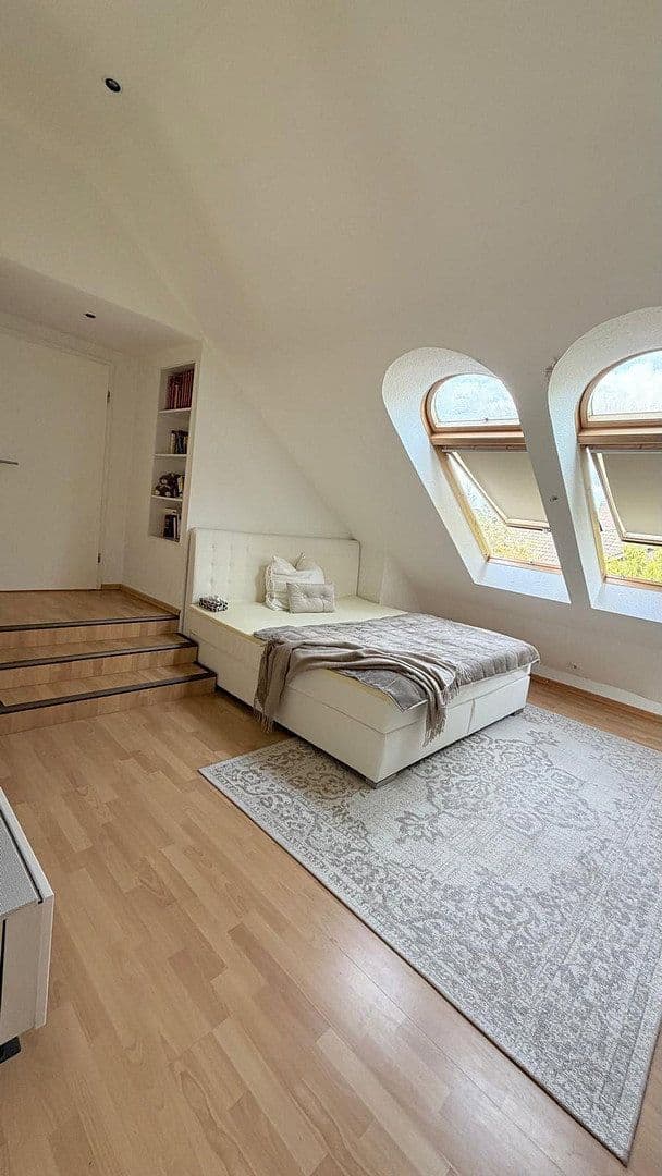 Prodej domu 346 m², pozemek 680 m², Pulheim, Severní Porýní-Vestfálsko Prodej domu 346 m², pozemek 680 m², Pulheim, Severní Porýní-Vestfálsko