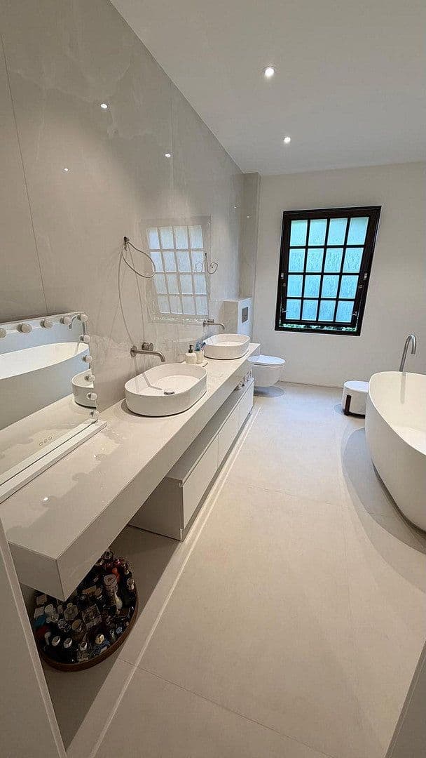 Prodej domu 346 m², pozemek 680 m², Pulheim, Severní Porýní-Vestfálsko Prodej domu 346 m², pozemek 680 m², Pulheim, Severní Porýní-Vestfálsko