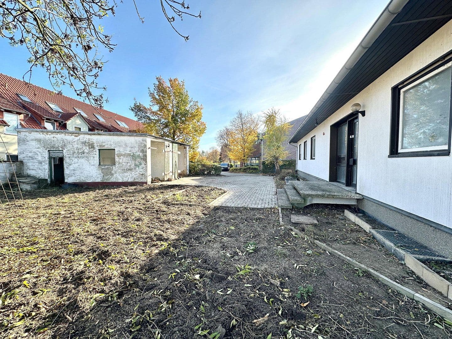 Prodej domu 149 m², pozemek 747 m², Rathausstraße 48a, Giesen, Dolní Sasko Prodej domu 149 m², pozemek 747 m², Rathausstraße 48a, Giesen, Dolní Sasko