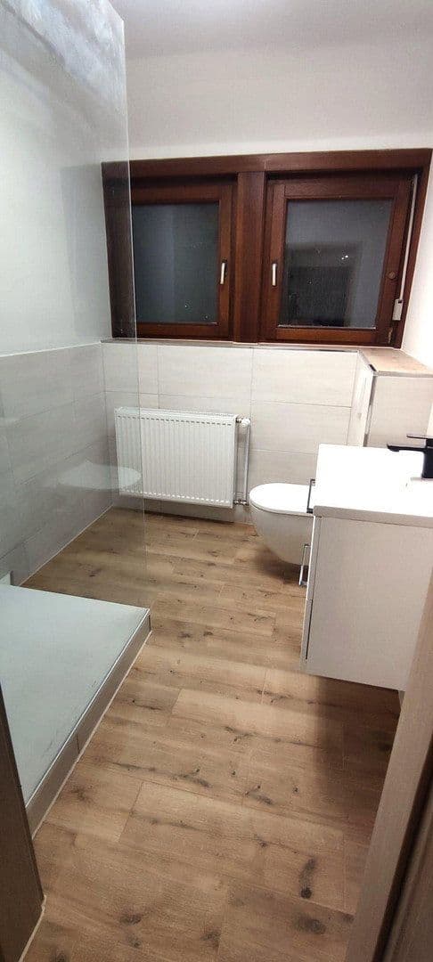 Prodej domu 130 m², pozemek 255 m², Rinteln, Dolní Sasko Prodej domu 130 m², pozemek 255 m², Rinteln, Dolní Sasko
