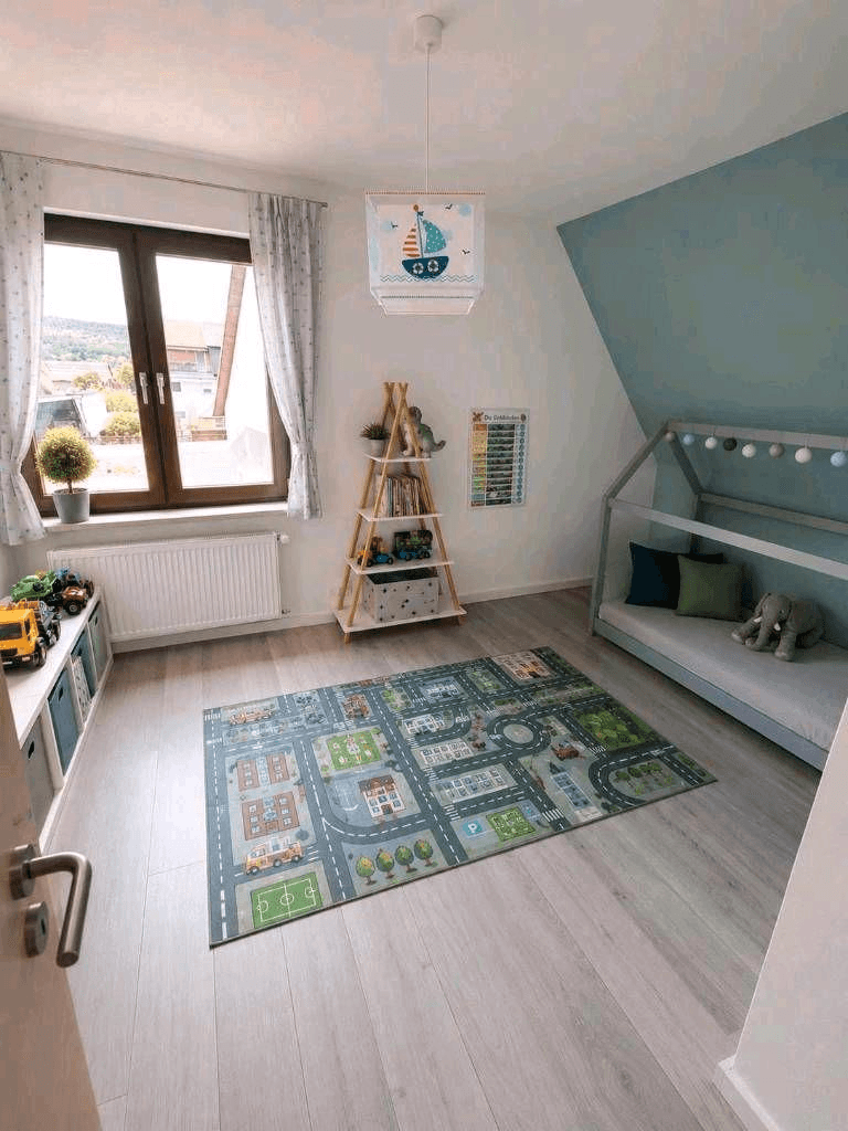 Prodej domu 130 m², pozemek 255 m², Rinteln, Dolní Sasko Prodej domu 130 m², pozemek 255 m², Rinteln, Dolní Sasko