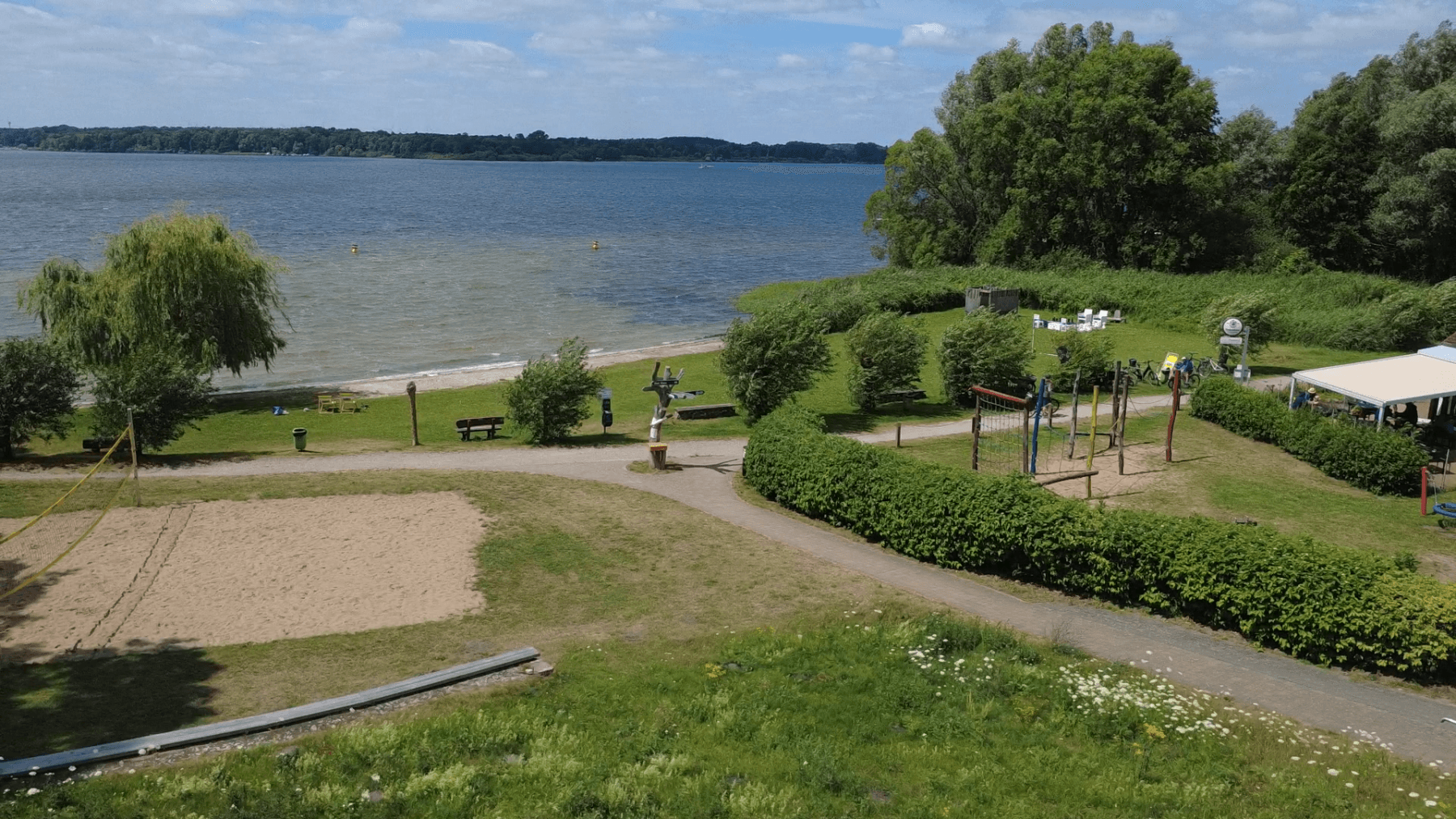 Prodej domu 280 m², pozemek 1.413 m², Zylinderberg 8, Zislow, Mecklenburg-Vorpommern Prodej domu 280 m², pozemek 1.413 m², Zylinderberg 8, Zislow, Mecklenburg-Vorpommern