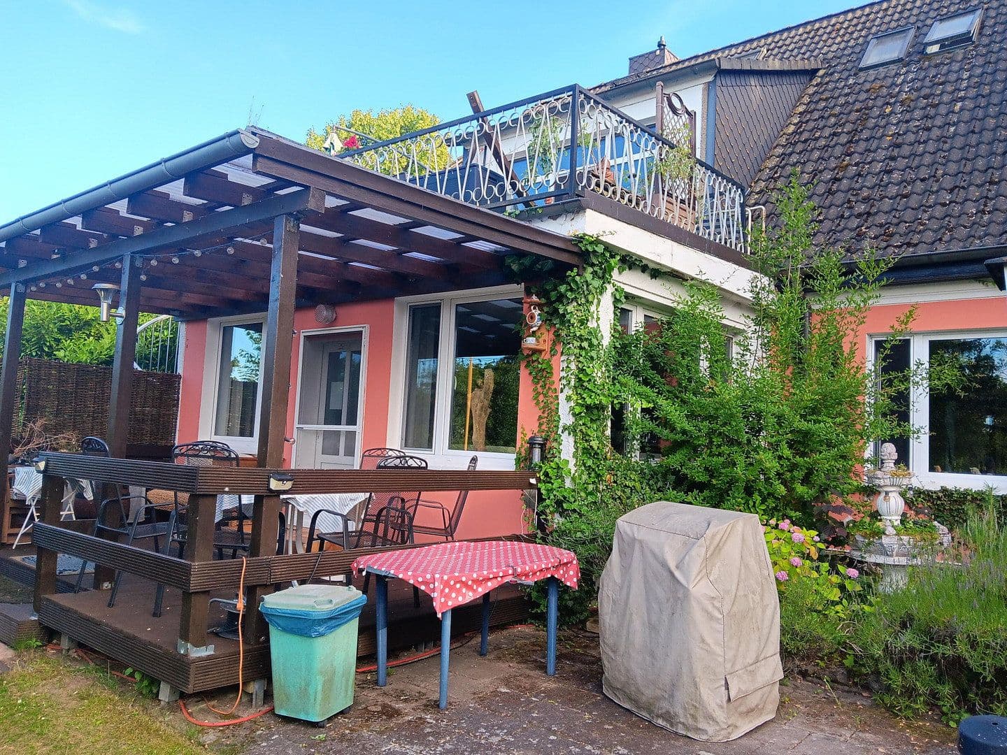 Prodej domu 280 m², pozemek 1.413 m², Zylinderberg 8, Zislow, Mecklenburg-Vorpommern Prodej domu 280 m², pozemek 1.413 m², Zylinderberg 8, Zislow, Mecklenburg-Vorpommern
