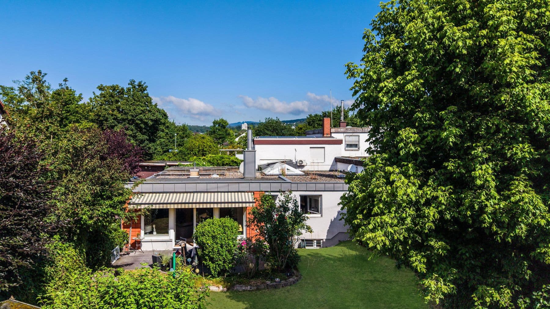 Prodej domu 140 m², pozemek 509 m², Sulzbach (Taunus), Hessen Prodej domu 140 m², pozemek 509 m², Sulzbach (Taunus), Hessen