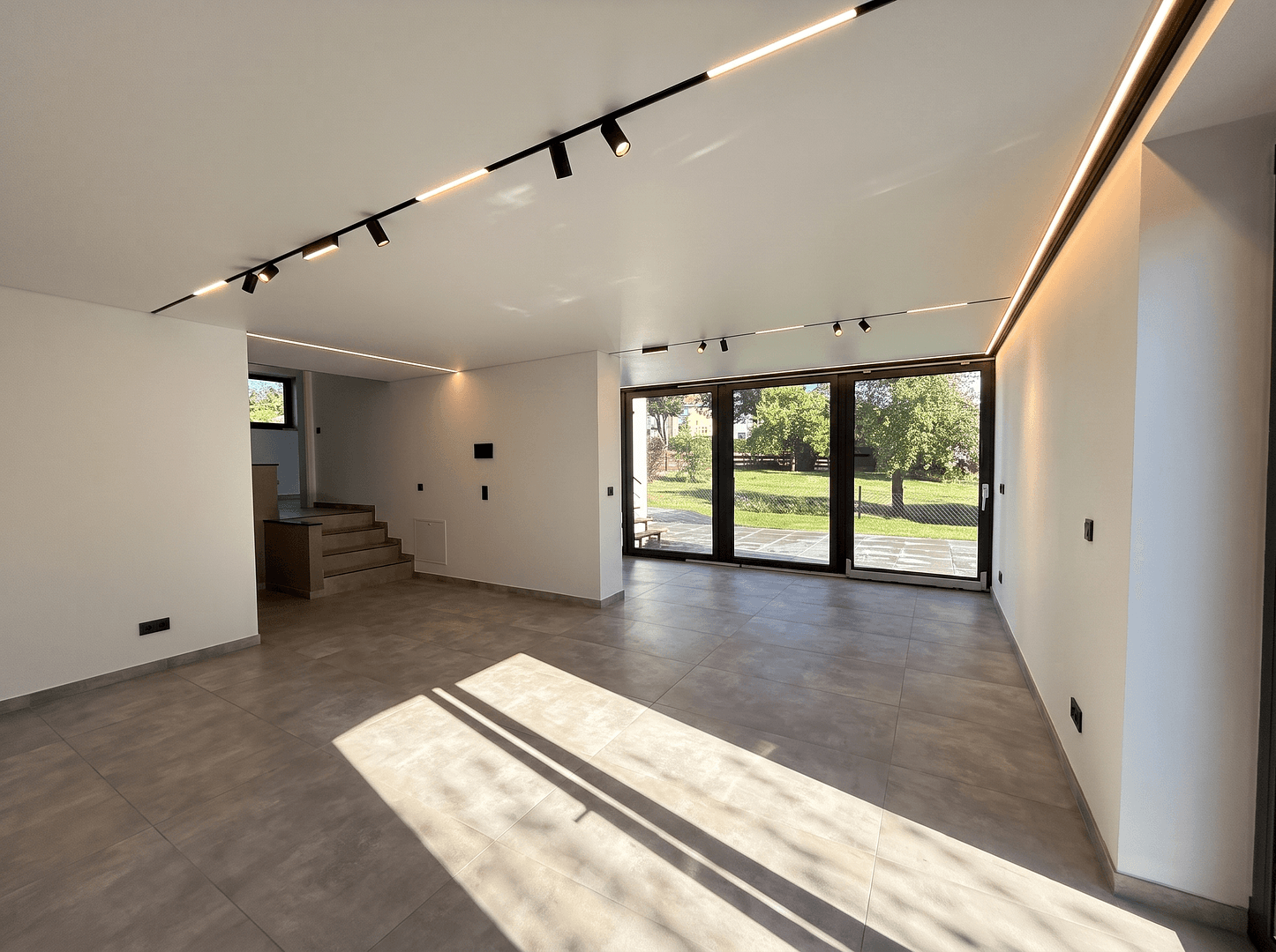 Prodej domu 167 m², pozemek 1.448 m², Steinbreite 1, Fuldabrück, Hessen Prodej domu 167 m², pozemek 1.448 m², Steinbreite 1, Fuldabrück, Hessen