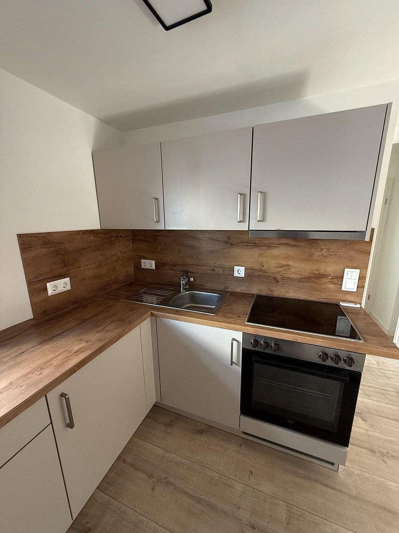 Pronájem bytu 3+1 40 m², Hemhofen, Bavorsko Pronájem bytu 3+1 40 m², Hemhofen, Bavorsko