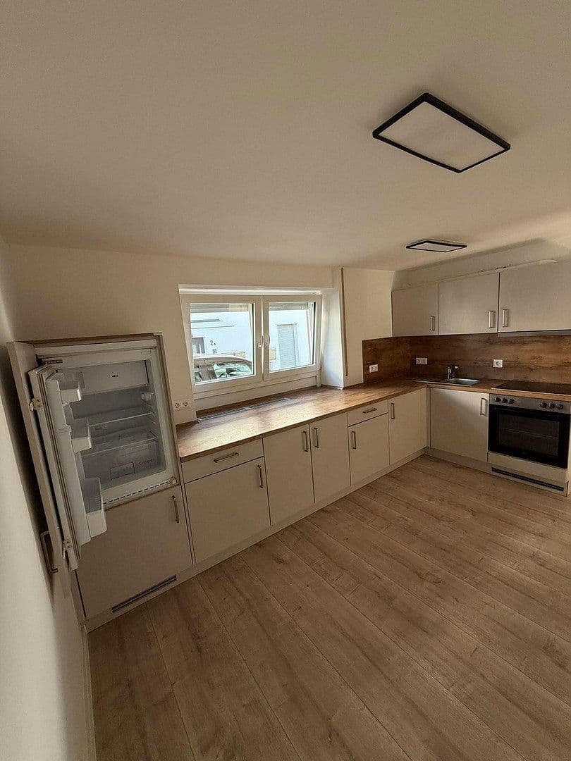 Pronájem bytu 3+1 40 m², Hemhofen, Bavorsko Pronájem bytu 3+1 40 m², Hemhofen, Bavorsko