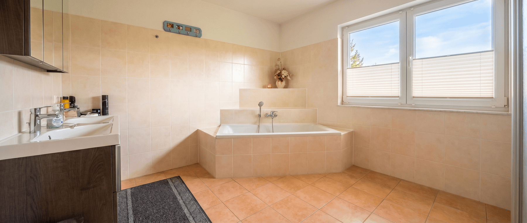 Prodej domu 146 m², pozemek 3.283 m², Zwenkau, Sasko Prodej domu 146 m², pozemek 3.283 m², Zwenkau, Sasko