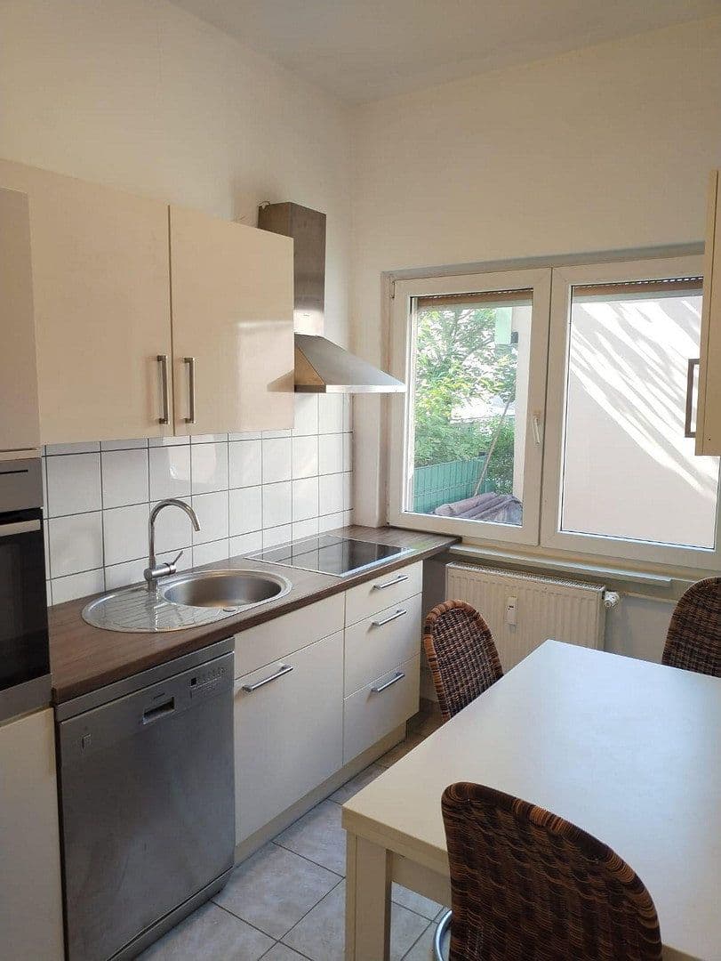 Pronájem bytu 2+1 55 m², Saalbaustraße 35, Darmstadt, Hessen Pronájem bytu 2+1 55 m², Saalbaustraße 35, Darmstadt, Hessen