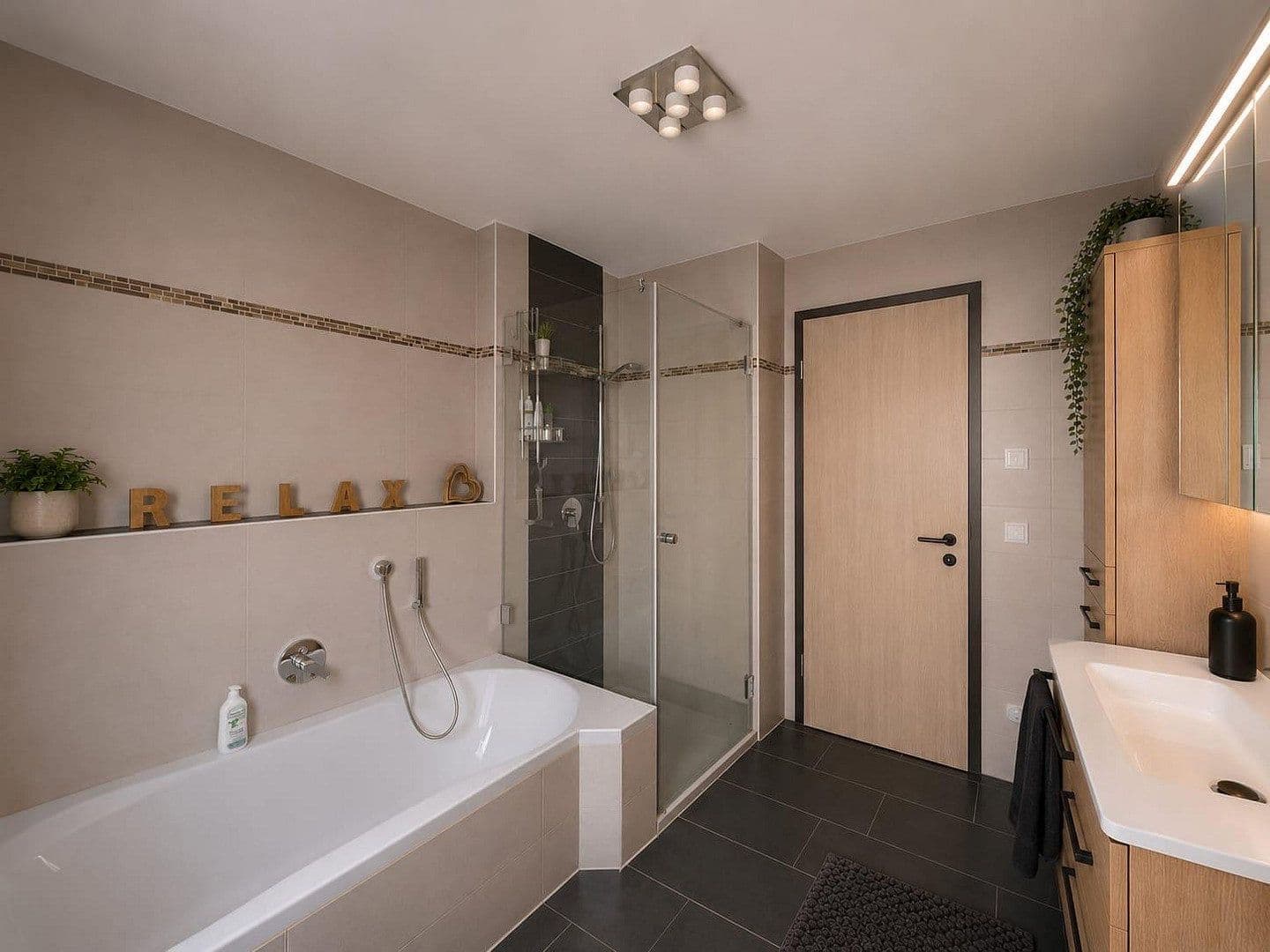 Prodej bytu 3+kk 100 m², Manching, Bavorsko Prodej bytu 3+kk 100 m², Manching, Bavorsko