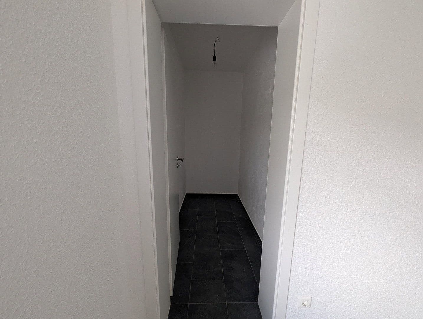 Prodej domu 200 m², pozemek 752 m², Jesberg, Hessen Prodej domu 200 m², pozemek 752 m², Jesberg, Hessen